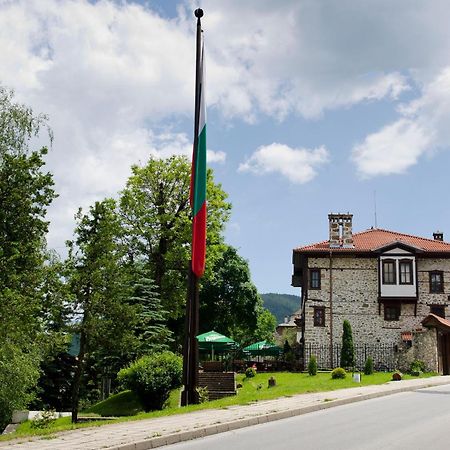 Petko Takov'S House Hotel Smolyan Bagian luar foto