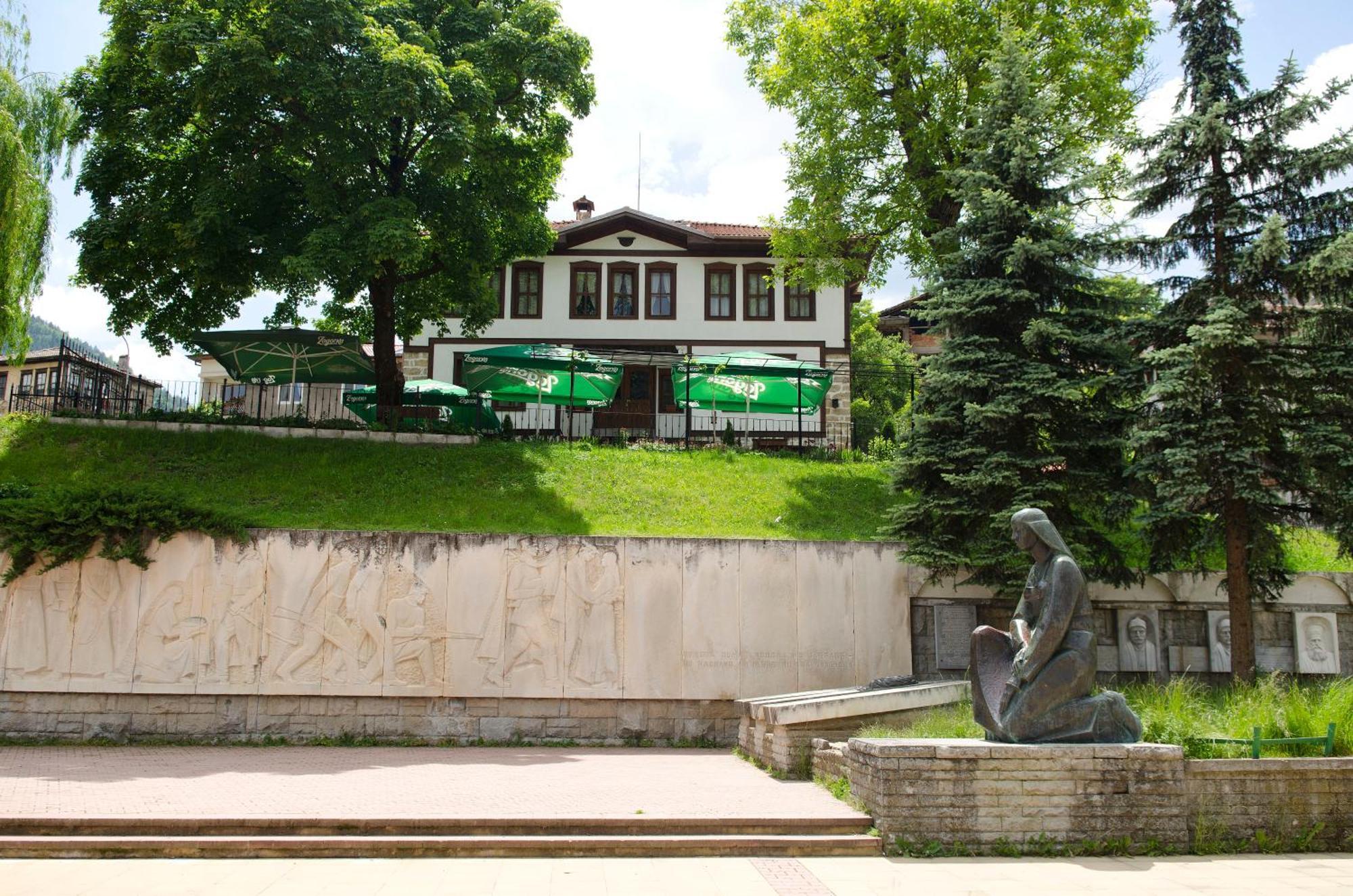 Petko Takov'S House Hotel Smolyan Bagian luar foto